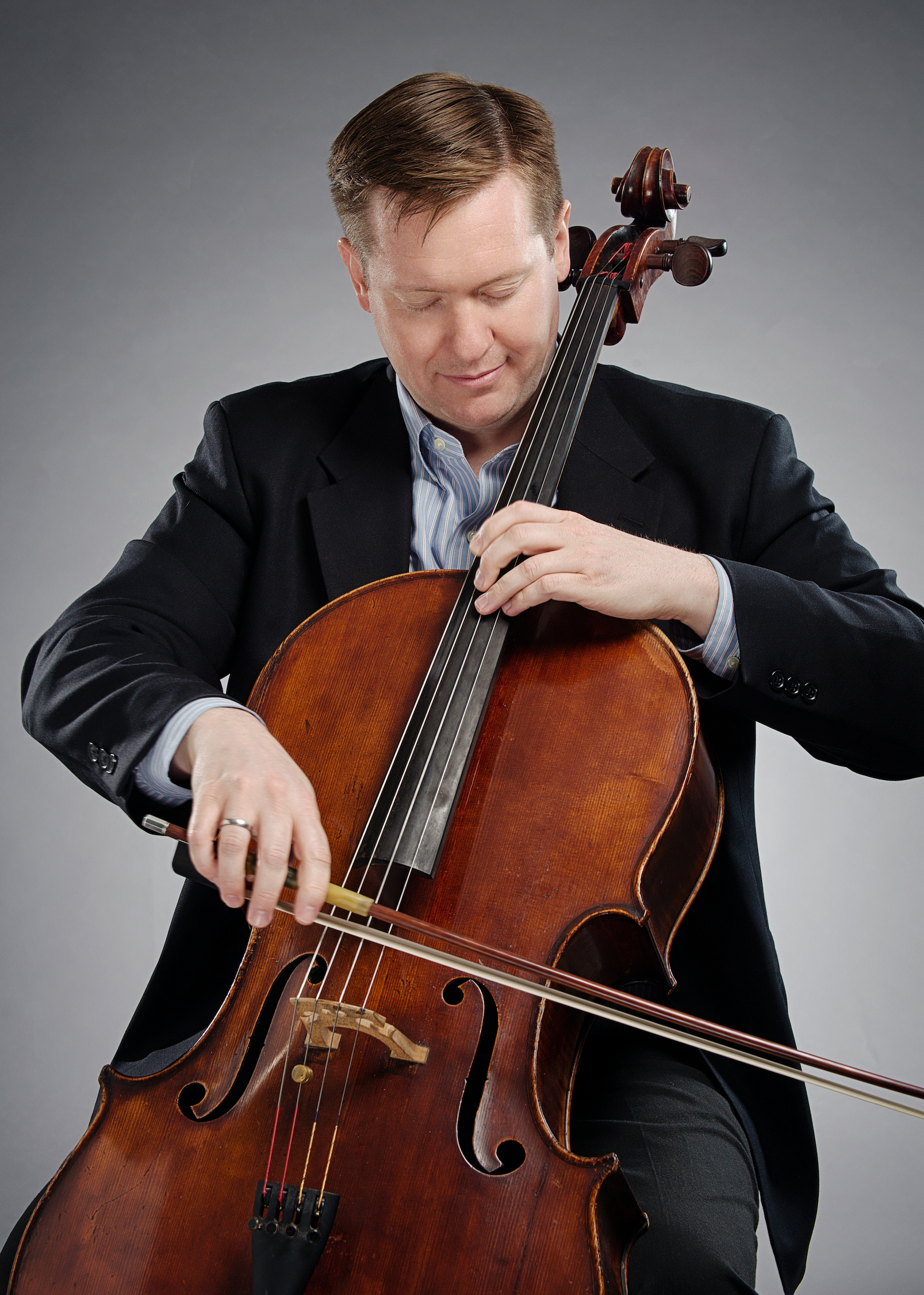 Alistair MacRae, cello