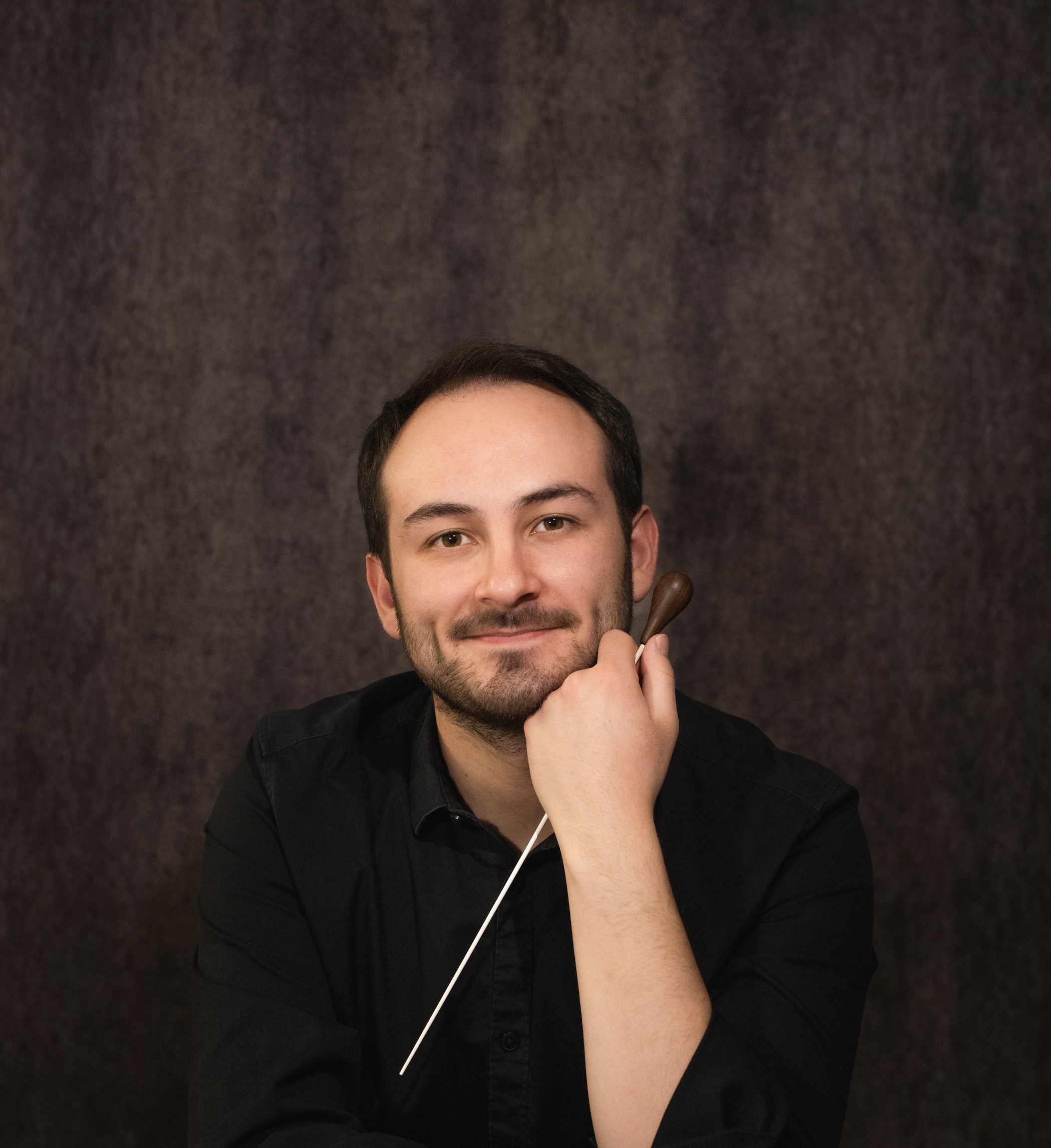Tomás García - headshot