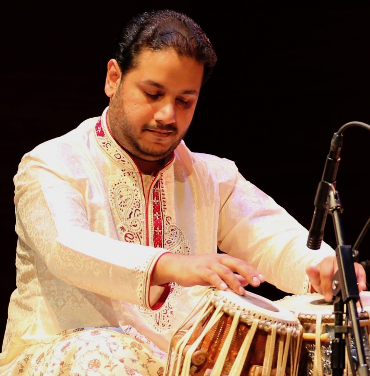 Dibyarka Chatterjee plays the Tabla wearing traditional dress