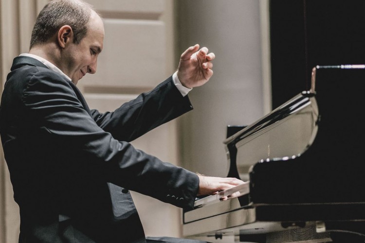 Alexander Gavrylyuk performs on the piano